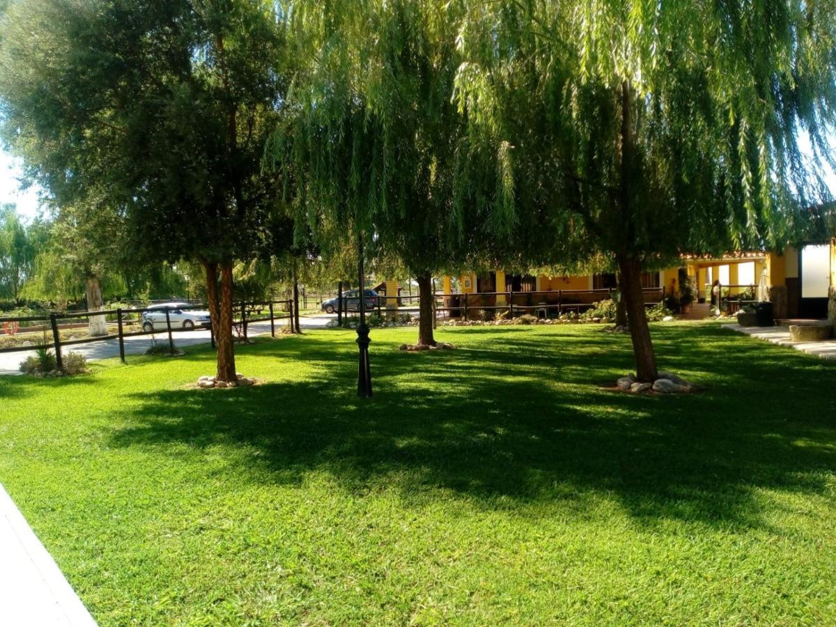 La Posada Hipica Rosalejo  ภายนอก รูปภาพ
