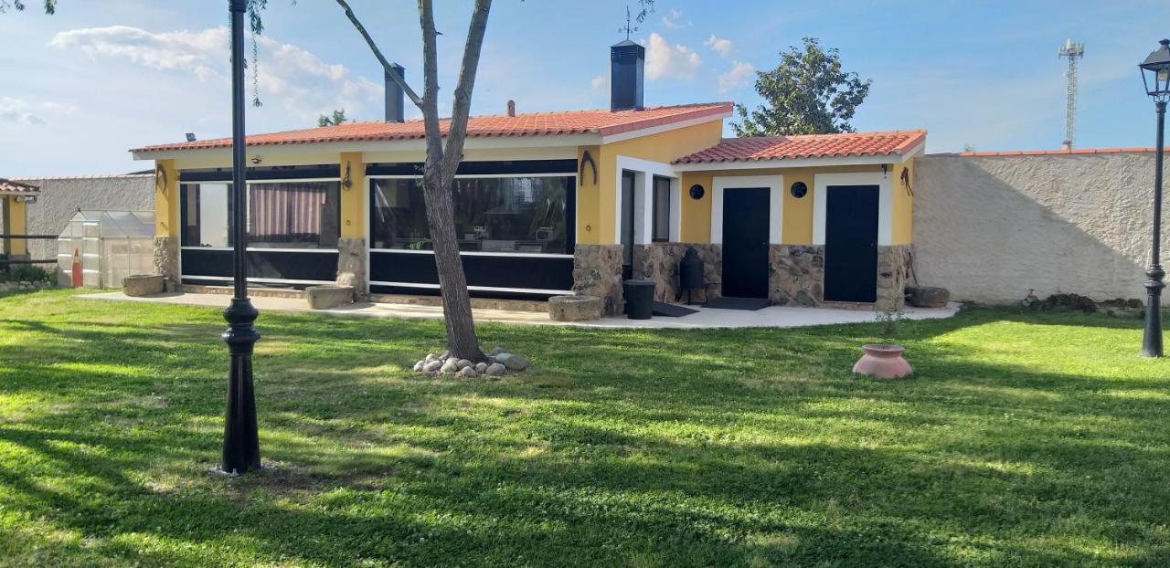 La Posada Hipica Rosalejo  ภายนอก รูปภาพ