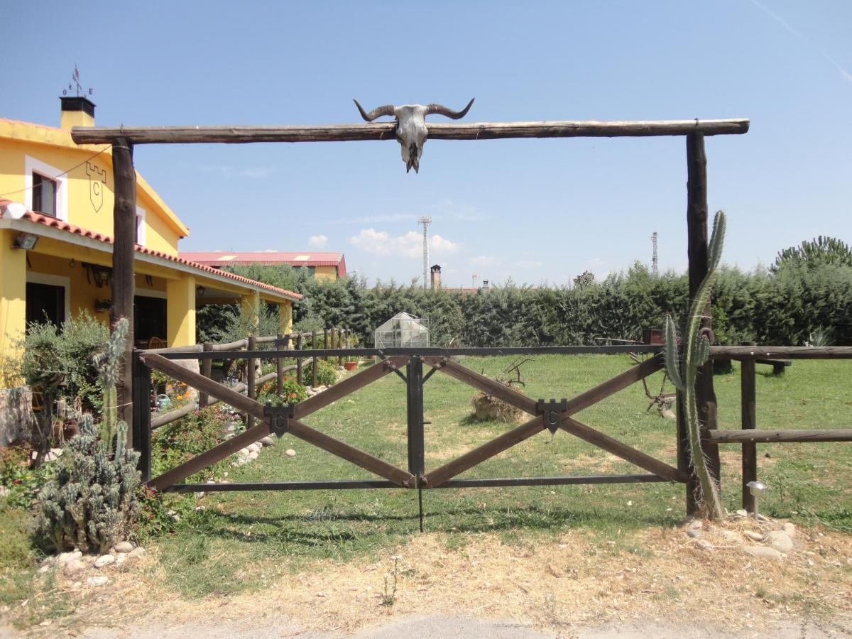 La Posada Hipica Rosalejo  ภายนอก รูปภาพ